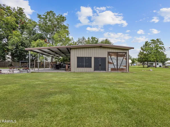 1054 Preston Broussard Rd, Arnaudville, LA 70512
