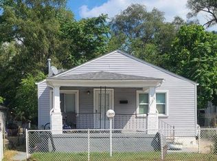 21060 Bethlawn Blvd, Ferndale, MI 48220