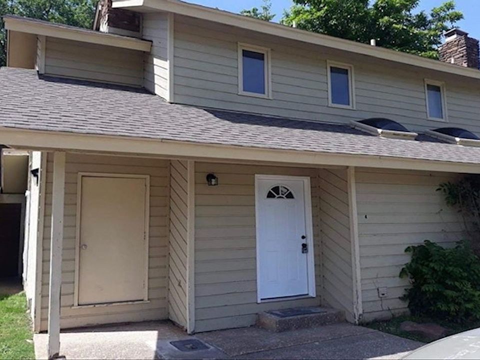 1st image of 13950 Turnberry Ln