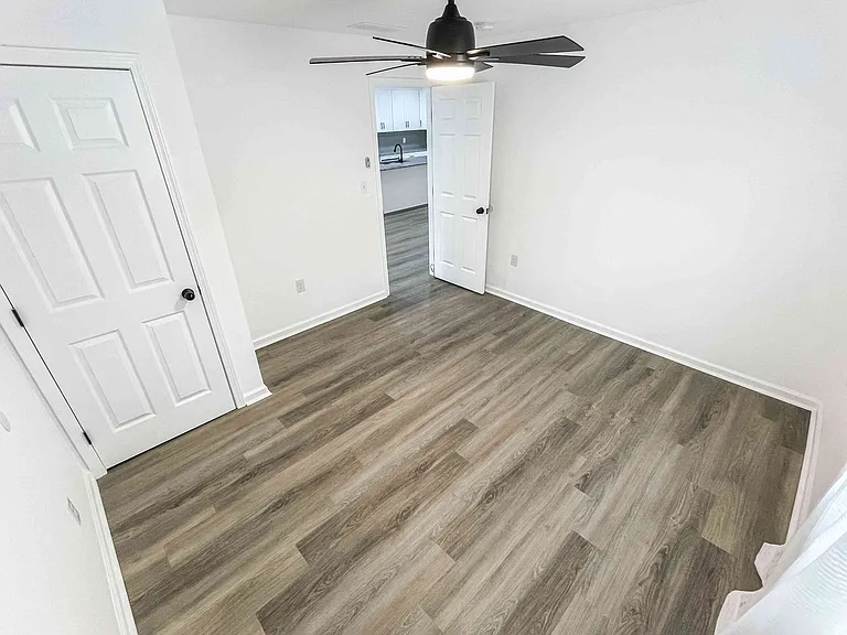 167 Racine St SW — Photo 14