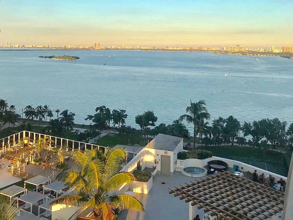 1st image of 1750 N Bayshore Dr APT 1605