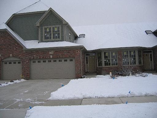 1st image of 713 Kingsbrook Glen 0