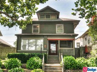 2404 Hanscom Blvd, Omaha, NE 68105