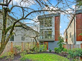 9526 8th Ave NW #B, Seattle, WA 98117