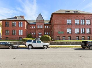 31 Elizabeth St APT G-4, Worcester, MA 01605