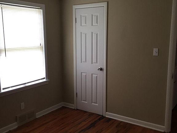 2nd image of 7203 Park Ave