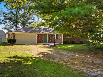 2775 High Acres East St, New Palestine, IN, 46163