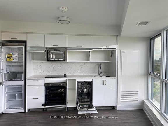 2nd image of 585 Bloor St E #2316