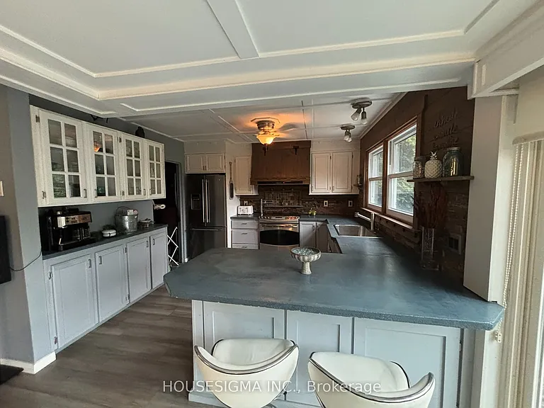 21063 Riverview Dr — Photo 10