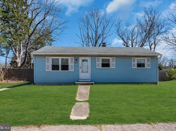 215 Scammell Dr, Browns Mills, NJ 08015