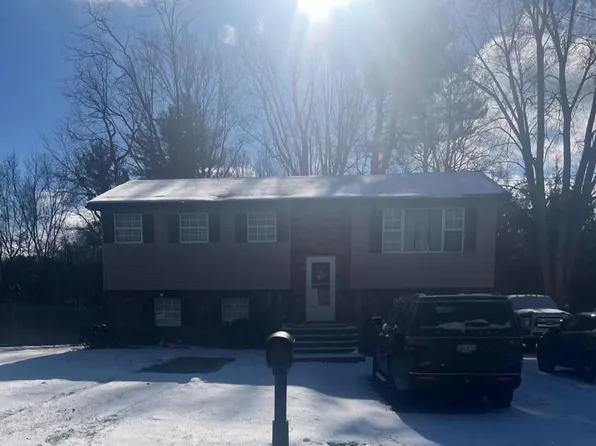 235 Ridgepark Dr, Beckley, WV 25801