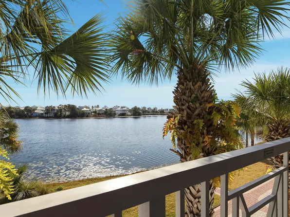 114 Carillon Market St #205, Panama City Beach, FL 32413