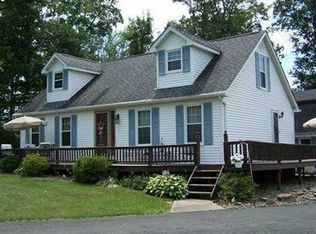 137 Carol Dr, Saxonburg, PA 16056