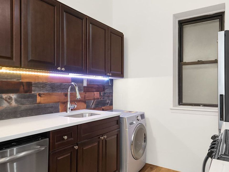 1st image of 515 E 82nd St #1CC
