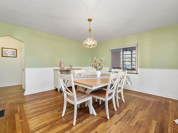 5th image of 1610 W Belmar Pl