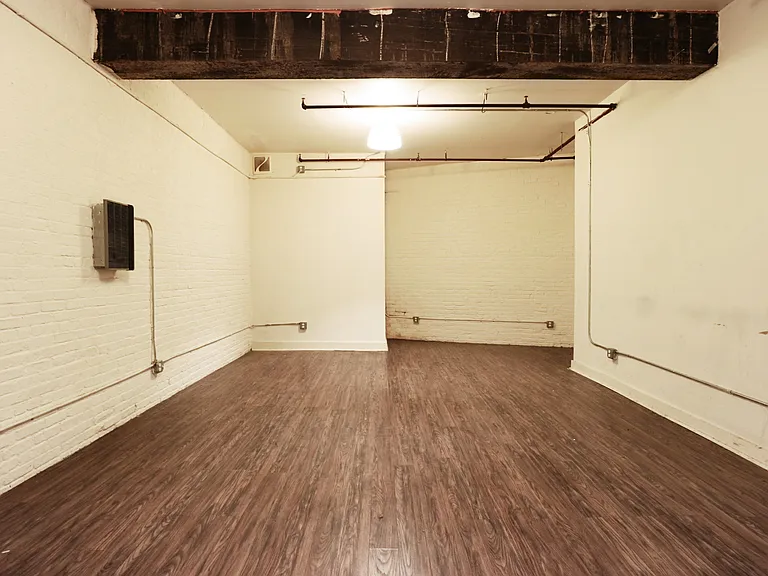 885 Park Ave #C5 — Photo 7