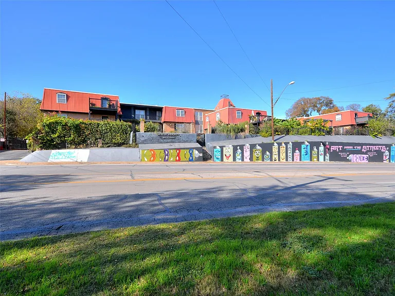 900 S Lamar Blvd #311 — Photo 14