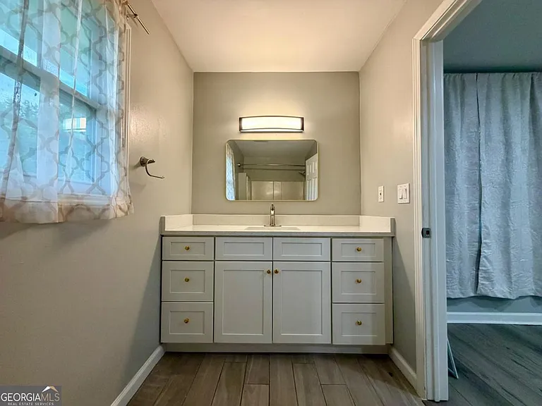2442 Antwerp Dr SE — Photo 13