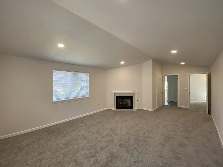 7285 NE Shaleen St — Photo 19