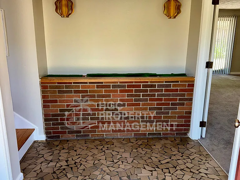 5 Castlewood Dr — Photo 11