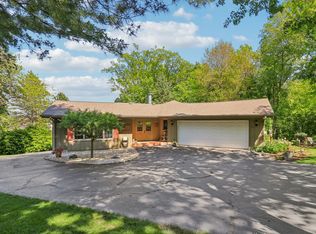 554 Baintree Rd, Davis, IL 61019