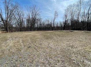 6750 N Manlius Rd, Kirkville, NY 13082
