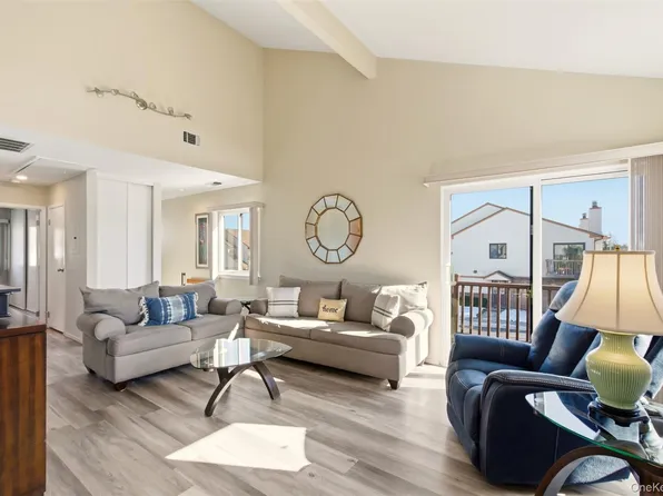 11 Balsam Ct Unit 11, 