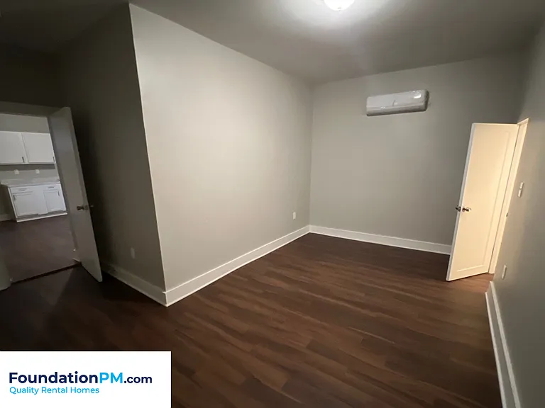 1564 Vollintine Ave #2 — Photo 5