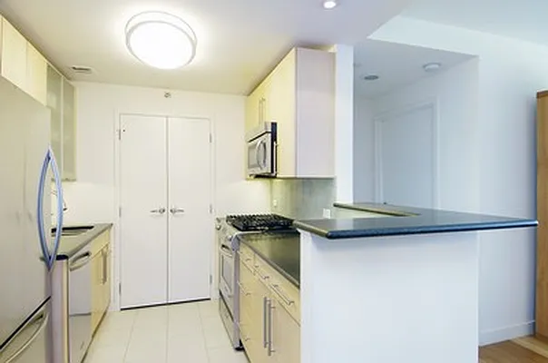 Sold by Citi Habitats | media 21