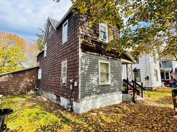 23 Maple St, Corning, NY 14830