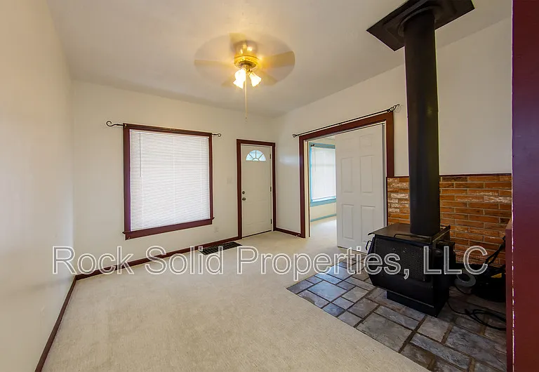 1216 Talbot Ct — Photo 6
