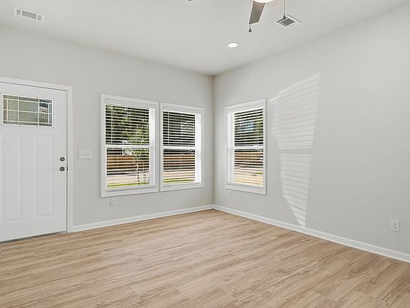 5th image of 4707 Boundary St #4707