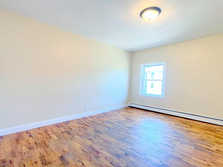 150 Lowell St #3 — Photo 9