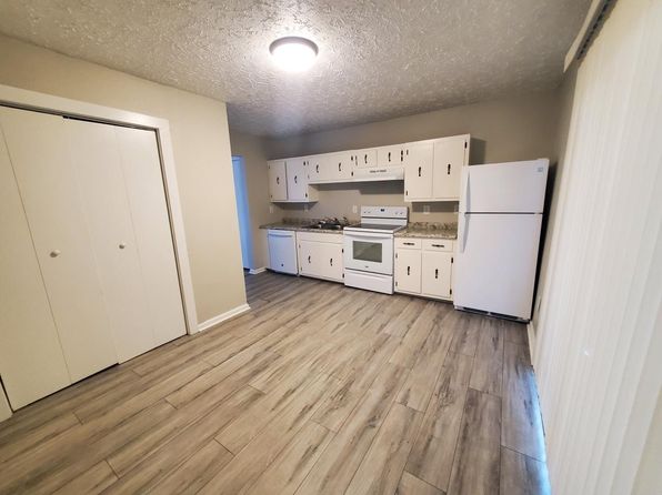 200 Railroad St APT 2