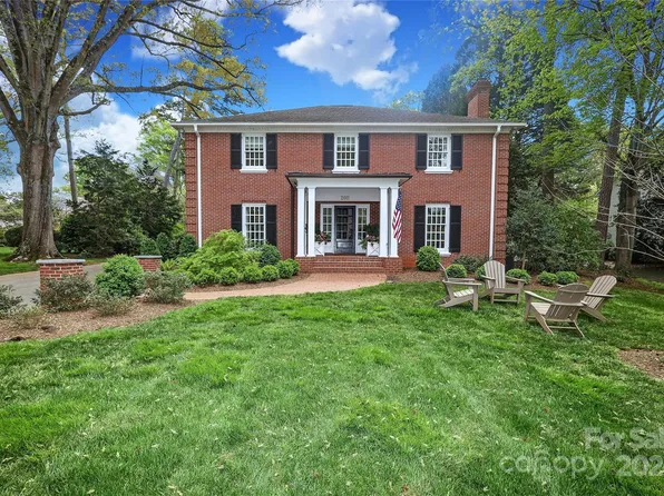 2011 Cassamia Pl, Charlotte, NC 28211