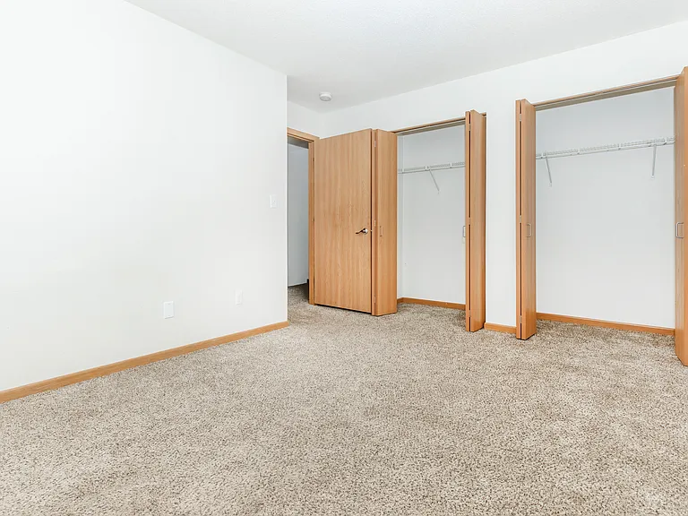 Dakota Townhomes — Photo 19