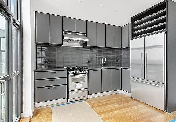 3rd image of 1041 Dean St #801