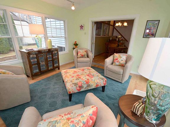 5th image of 3273 Hamlet Dr