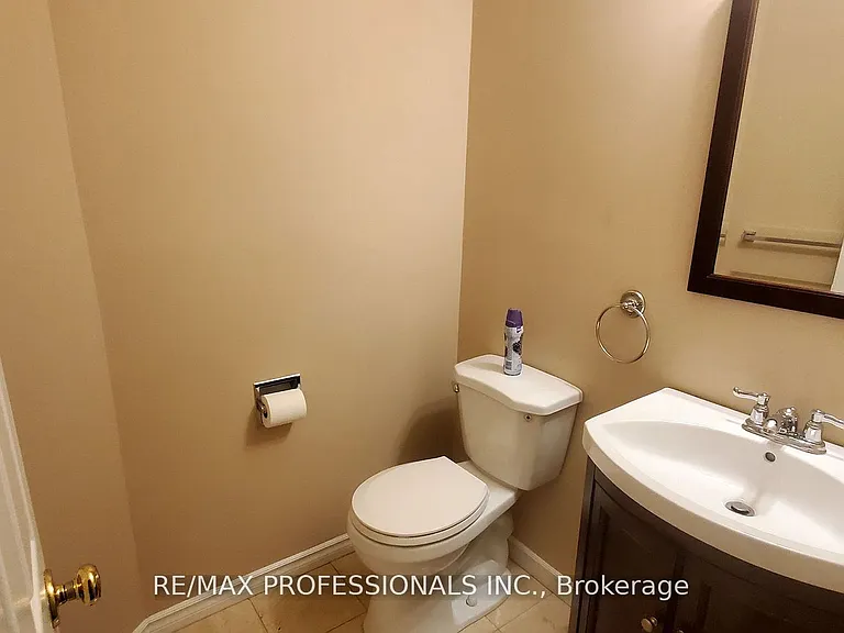 2545 Addingham Cres — Photo 33