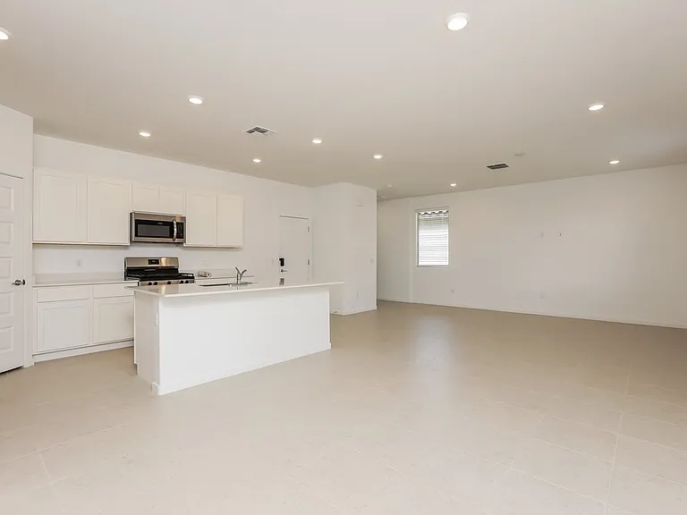 7068 W Indian Clover Way — Photo 6