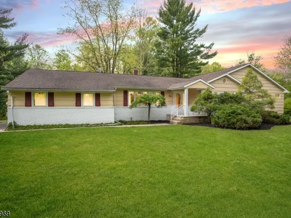 3 Manitou Way, Scotch Plains Twp., NJ 07076