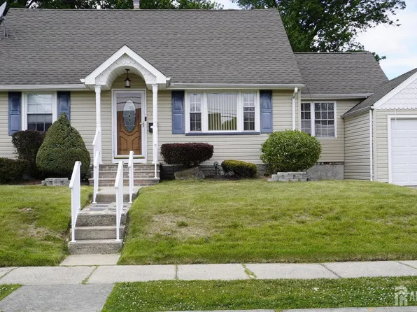 74 Warner St, Fords, NJ 08863