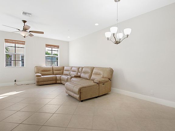 4th image of 116 Sea Plum Dr Floor 316