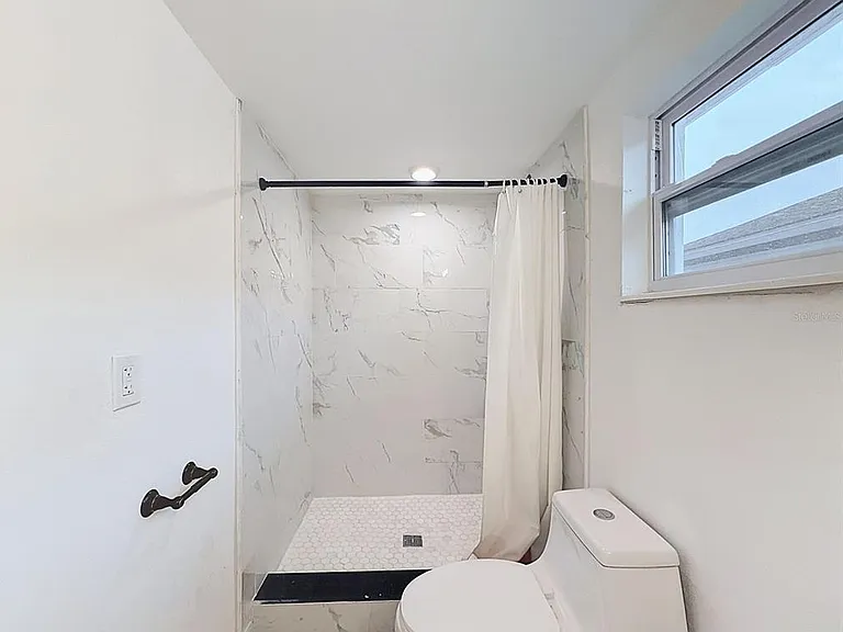 3316 W Nassau St — Photo 23