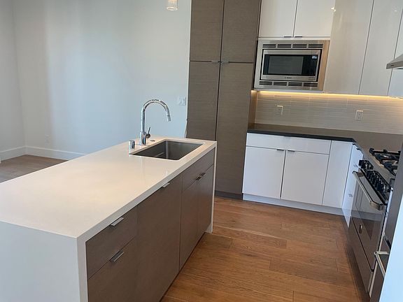 5th image of 39 San Carlos St #401