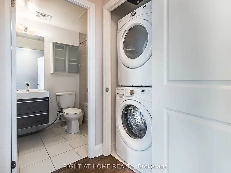 17 Zorra St #903 — Photo 35