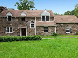 998 Township Line Rd, Wynnewood, PA 19096