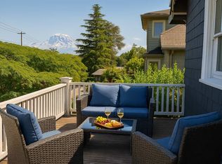 5507 Ravenna Ave NE, Seattle, WA 98105