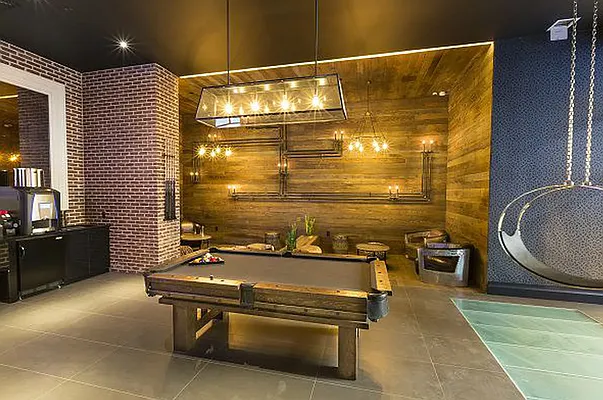 Rented by The KCI Group | media 22