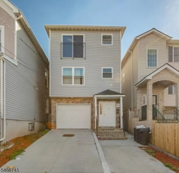 326 Magnolia Ave #1
